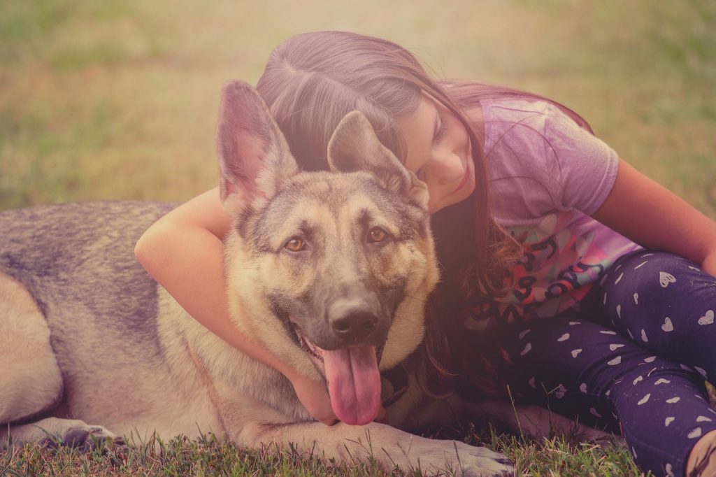 dog and child best friends